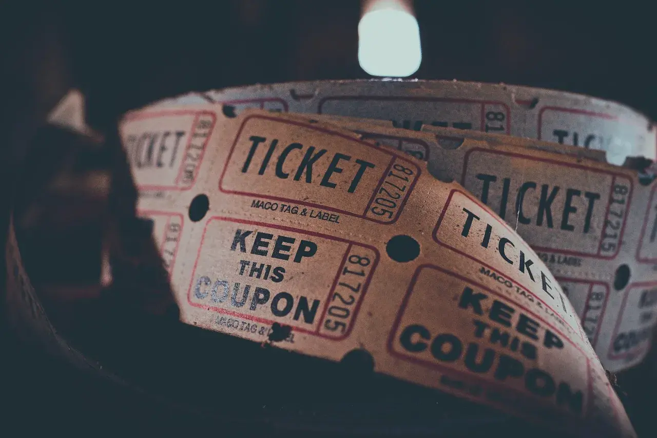 Zdjęcie do oferty: SAMOCHÓD DO FILMU
